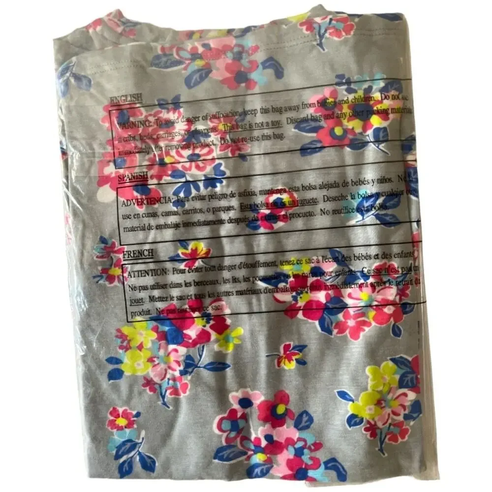 VERA BRADLEY Tossed Posies Cadence Essential Tee w/ Tags, Small - Picture 9 of 9